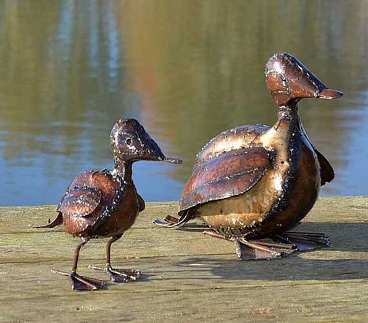  And sittende med 2 andunger